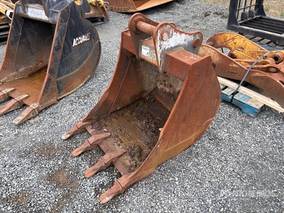 34 in Digging دلو حفارة - Fits Hitachi ZX135US