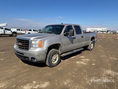 2009 GMC Sierra 2500HD SLE 4x4 Crew Cab بيك اب