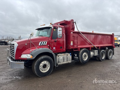 2022 Mack Granite 8x4 Camion à benne basculante Tridem