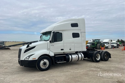 2022 Volvo VNL 6x4 T/A Sleeper Truck Tractor
