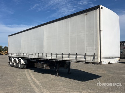 1997 Freighter 13.4 m Tri/A Remorque pour rideaux latéraux