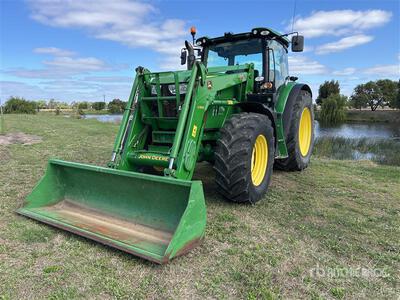 2014 John Deere 6150R Tracteur agricole 4WD