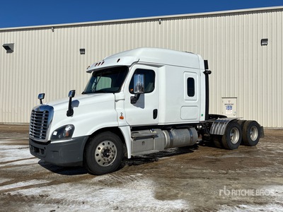 2018 Freightliner Cascadia 6x4 تراكتور شاحنة كابينة النوم (ثنائية المحور)