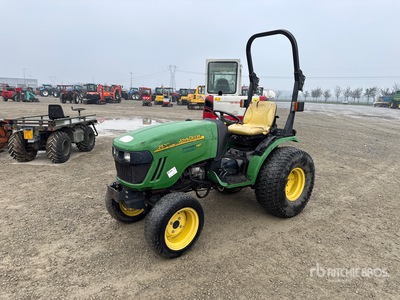 John Deere 2520 4WD Tractor