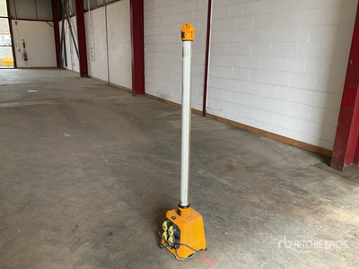 Quantity of (25) Defender Work Lights