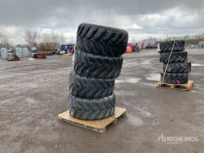 Quantity of (4) 500/60R22.5 Tires