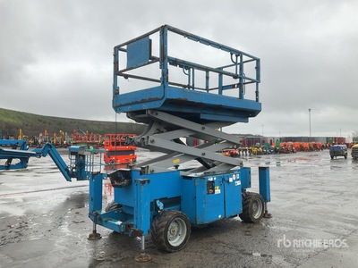 2013 Genie GS2669 4x4 Diesel Scissor Lift