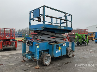 2013 Genie GS2669 4x4 Diesel Scissor Lift