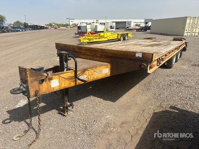 2004 Belshe 20 ft T/A مقطورة معدات