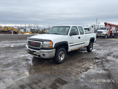 2006 GMC Sierra 2500 4x2 Extended Cab Pickup