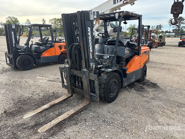 2021 Doosan G50C-7 11000 lb Pneumatic Tire Forklift