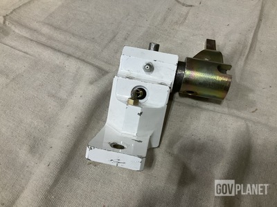 9376475-2 Hook & Housing Assembly