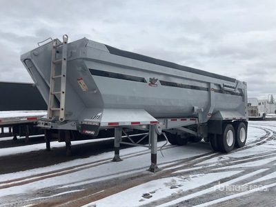 2017 Manac 44226A000 26 ft T/A Remolque banera