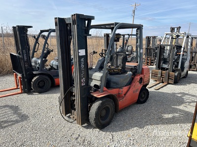 2007 Toyota 8FDU25 4500 lb Pneumatic Tire Forklift