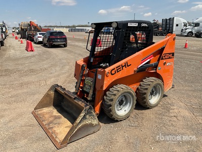 2020 Gehl R105 Chargeuse à direction à glissement
