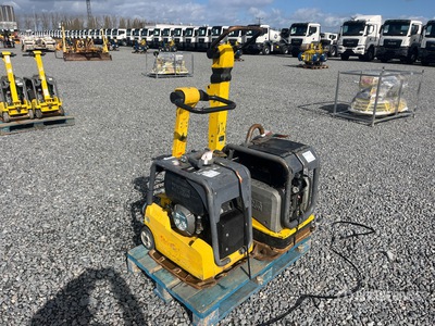 2016 Wacker Neuson DPU3050He Vibratory Plate Compactor