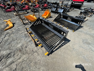 2026 GIYI GY-RB66 66 in Skeleton Skid Steer Bucket (Unused)