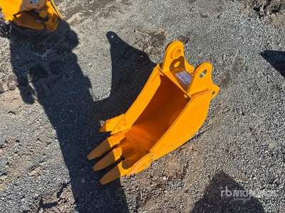 2026 GIYI GY-BK 12 in Digging Excavator Bucket - Fits Cat 305 (Unused)