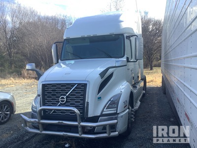 2019 Volvo 6x4 T/A Sleeper Truck Tractor (Inoperable)