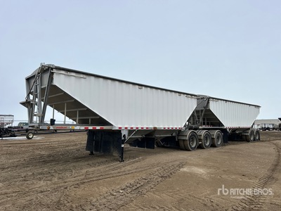 2011 Doepker Super B-Train 穀物用トレーラー