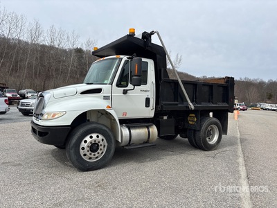 2011 International 4400 4x2 Tipper Truck