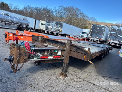 2016 Talbert AC3-25 25 ton 29 ft Tri/A Equipment Trailer