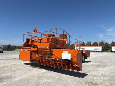 2016 Bearcat Self Propelled موزع رقائق