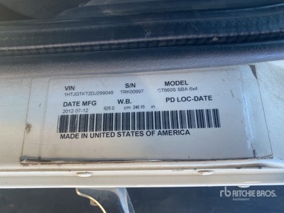 2012 Cat CT660S 10x4 Quad/A Camión dumper