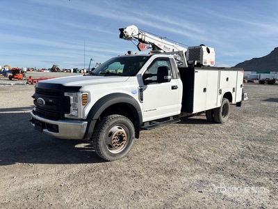 2019 Ford F-550 XL 4x4 Camion de servicios
