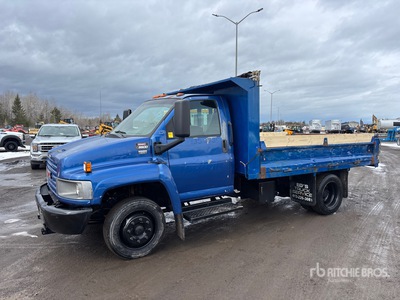 2005 GMC C5500 4x2 Dump Truck