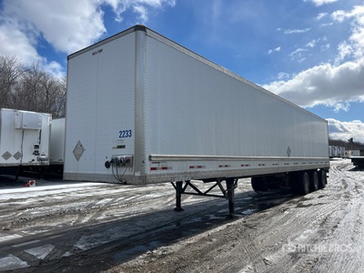 2013 Manac 53 ft x 102 in Tri/A مقطورة فان