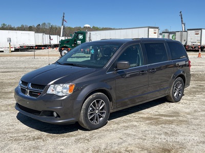 2017 Dodge Grand Caravan SXT Minivan