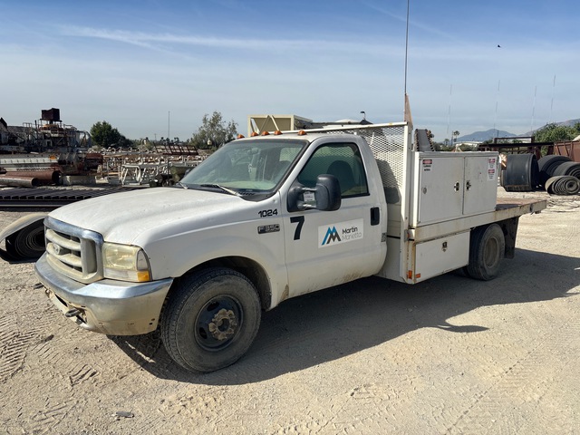 2003 Ford F-350 XL 4x2 Flatbed Truck