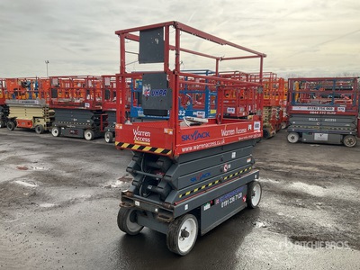 2014 Skyjack SJ 3226 Electric Scissor Lift