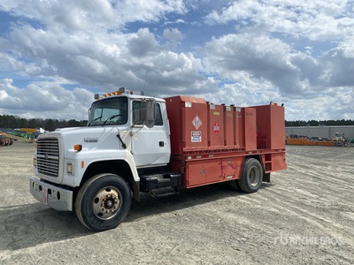 1997 Ford LN8000 4x2 Fuel and Lube Truck