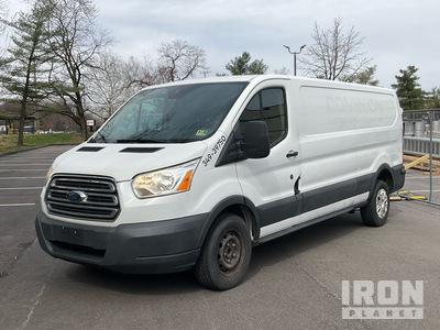 2016 Ford Transit 250 فان نقل