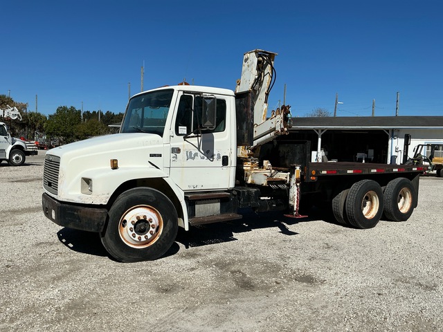1995 Freightliner 6x4 8.31L Flatbed Truck with Crane