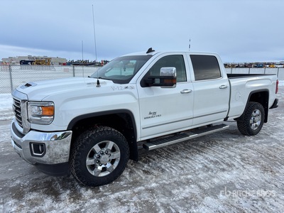 2019 GMC Sierra 2500 SLT 4x4 Crew Cab Pickup