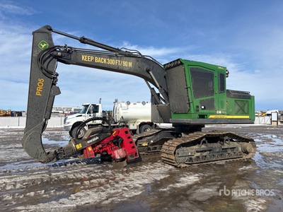 2019 John Deere 2154G معالج