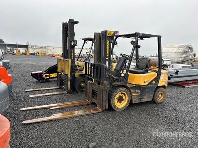 2001 Daewoo G30E-3 6000 lb Pneumatic Tire Chariot Élévateur