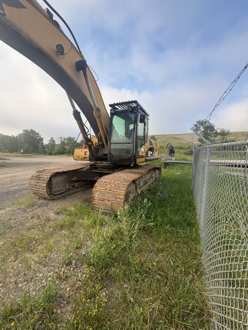 2003 Cat 330C Tracked Excavator