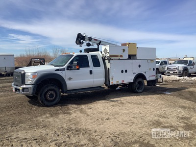 2015 Ford F-550 4x4 Extended Cab Service Truck
