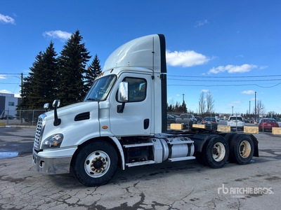 2020 Freightliner Cascadia 113 6x4 T/A Day Cab Truck Tractor
