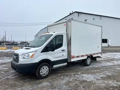 2019 Ford Transit 350 4x2 شاحنة فان