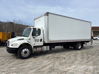 2018 Freightliner M2 106 4x2 Furgoneta caja cerrada