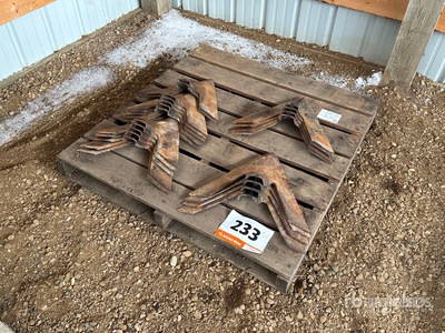 Quantity of (20) 19 in Cultivator Shovels