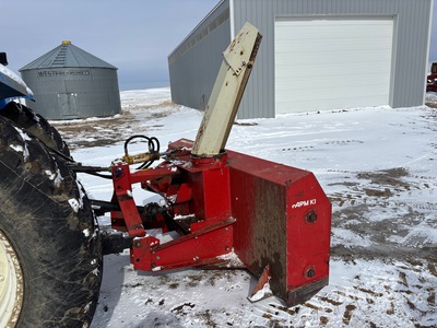 Farm King 8 ft Rear Mounted Sneeuw blazer