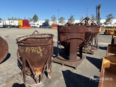 Quantity of (3) Benna cemento