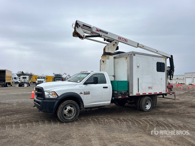 2015 UTEM UTLN41 36 ft on 2015 Ram 5500 4x4 Bucket Truck