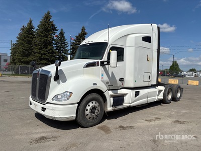 2015 Kenworth T680 6x4 Tracteur routier couchette